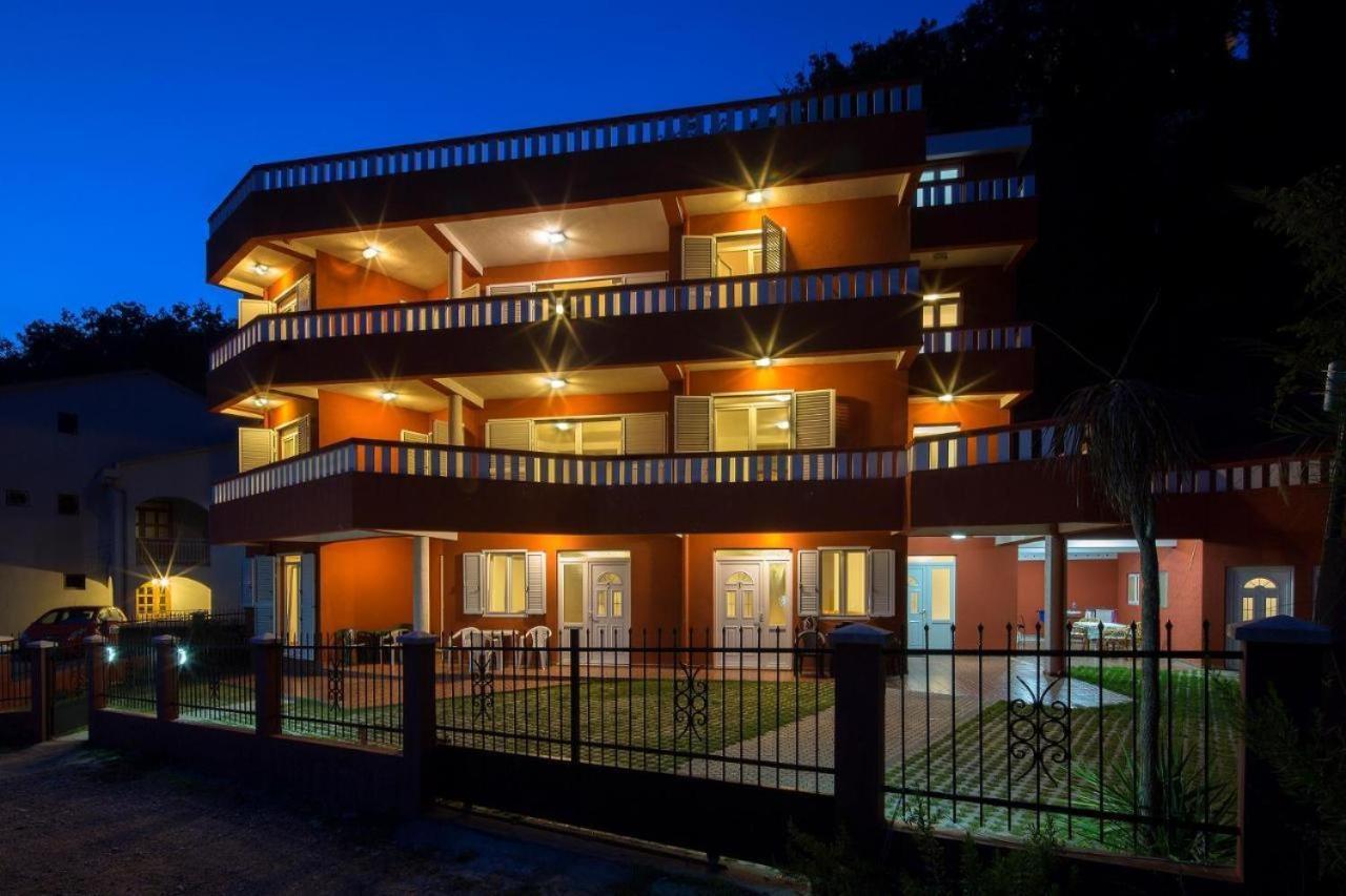 Felix Aparthotel