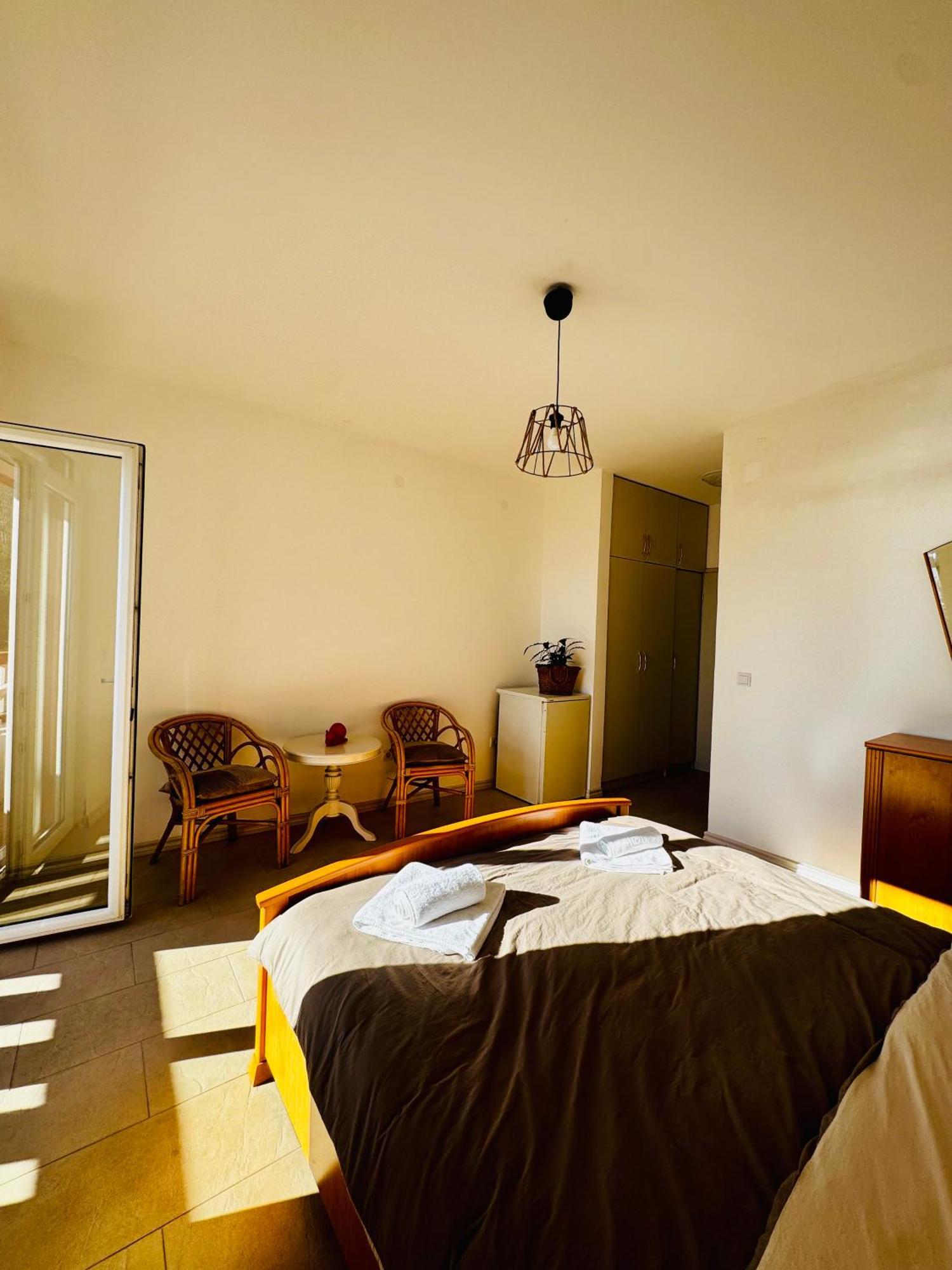Felix Aparthotel *